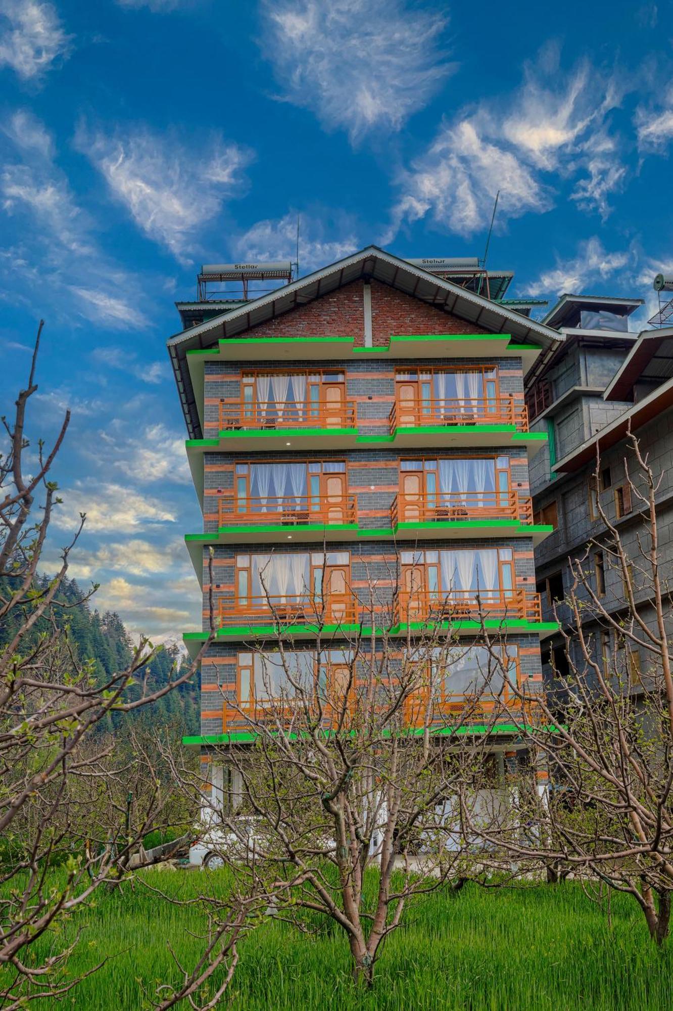 Dev Rising Love Heart Hotel Manali  Exterior photo