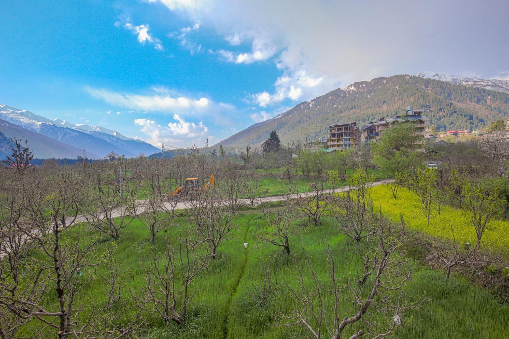 Dev Rising Love Heart Hotel Manali  Exterior photo